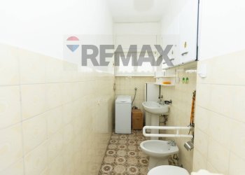 Bagno - Four-room apartment Via Togliatti
17, Locate di Triulzi - photo 23