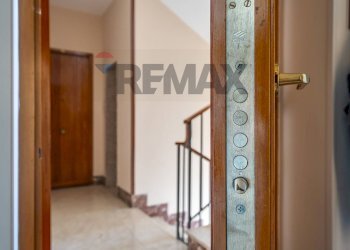 Porta blindata - Apartment Via Terrasanta
58, Palermo - photo 15