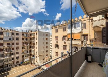 Balcone cucina - Apartment Via Terrasanta
58, Palermo - photo 17