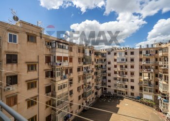 Vista dal balcone della cucina su Retroprospetto Palazzo - Apartment Via Terrasanta
58, Palermo - photo 22