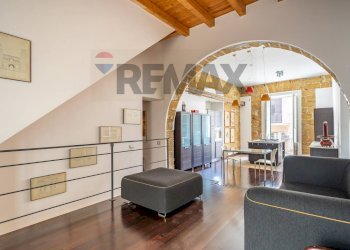 Sala da pranzo - Semi-detached house Via Alloro
 
3, Palermo - photo 5