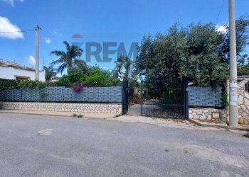 CANCELLO INGRESSO - Villa Via Alloro
 
13, Carini - foto 9