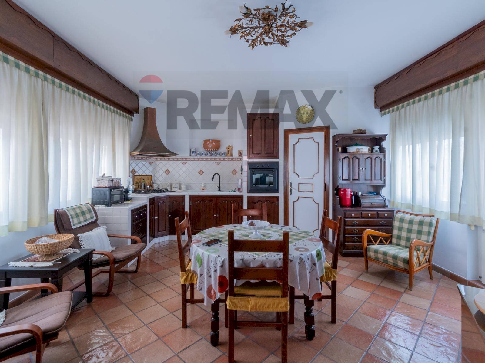 Sala da pranzo - Appartamento viale delle Magnolie
 
58, Palermo - foto 1
