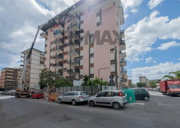 Edificio all\'aperto - Appartamento viale delle Magnolie
 
58, Palermo - foto 2