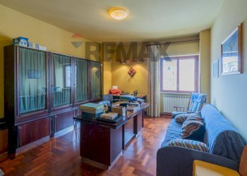 Soggiorno - Appartamento viale delle Magnolie
 
58, Palermo - foto 3
