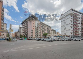 Edificio all\'aperto - Appartamento viale delle Magnolie
 
58, Palermo - foto 14