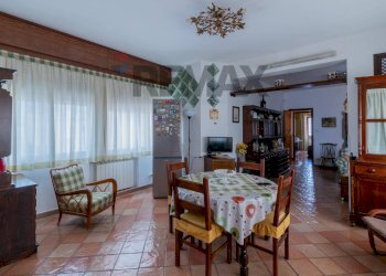 Sala da pranzo - Appartamento viale delle Magnolie
 
58, Palermo - foto 19