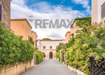 Casa all\'aperto - Semi-detached house Viale Giunone
 
1, Palermo - photo 5