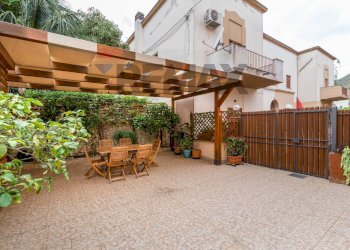 Terrazza - Semi-detached house Viale Giunone
 
1, Palermo - photo 16