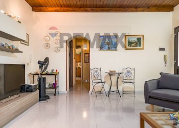 Sala da pranzo - Semi-detached house Viale Giunone
 
1, Palermo - photo 22