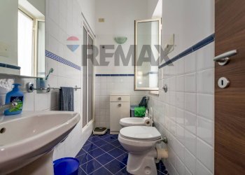 Bagno - Semi-detached house Viale Giunone
 
1, Palermo - photo 25