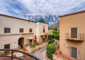 Casa all\'aperto - Semi-detached house Viale Giunone
 
1, Palermo - photo 35