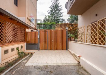 Terrazza - Semi-detached house Viale Giunone
 
1, Palermo - photo 36