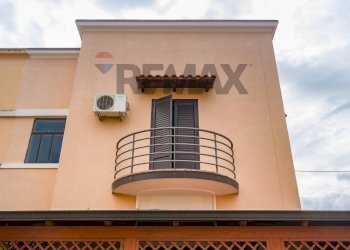Edificio all\'aperto - Semi-detached house Viale Giunone
 
1, Palermo - photo 38