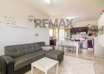 Sala da pranzo - Four-room apartment Via Carlo Sada
 
13, Giarre - photo 1
