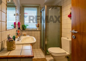 Bagno - Four-room apartment Via Carlo Sada
 
13, Giarre - photo 12