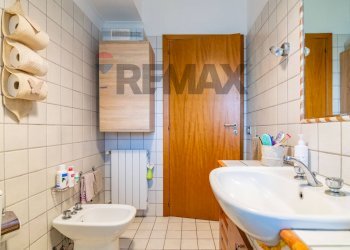 Bagno - Four-room apartment Via Carlo Sada
 
13, Giarre - photo 13