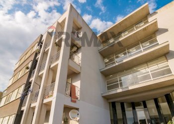 Edificio all\'aperto - Four-room apartment Via Carlo Sada
 
13, Giarre - photo 33