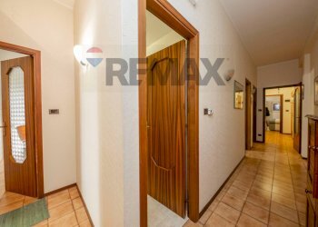 Hall / corridoio - Trilocale Via Barriera
 
27, Catania - foto 16