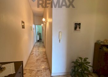 Hall / corridoio - Quadrilocale Via Esperanto
 
12, Aci Catena - foto 11