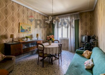 Sala da pranzo - Four-room apartment Via Sabato Martelli Castaldi
 
129, Catania - photo 3
