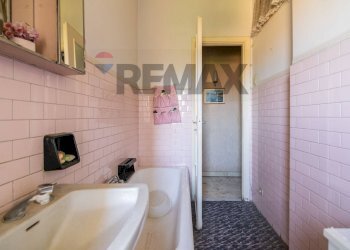 Bagno - Four-room apartment Via Sabato Martelli Castaldi
 
129, Catania - photo 9