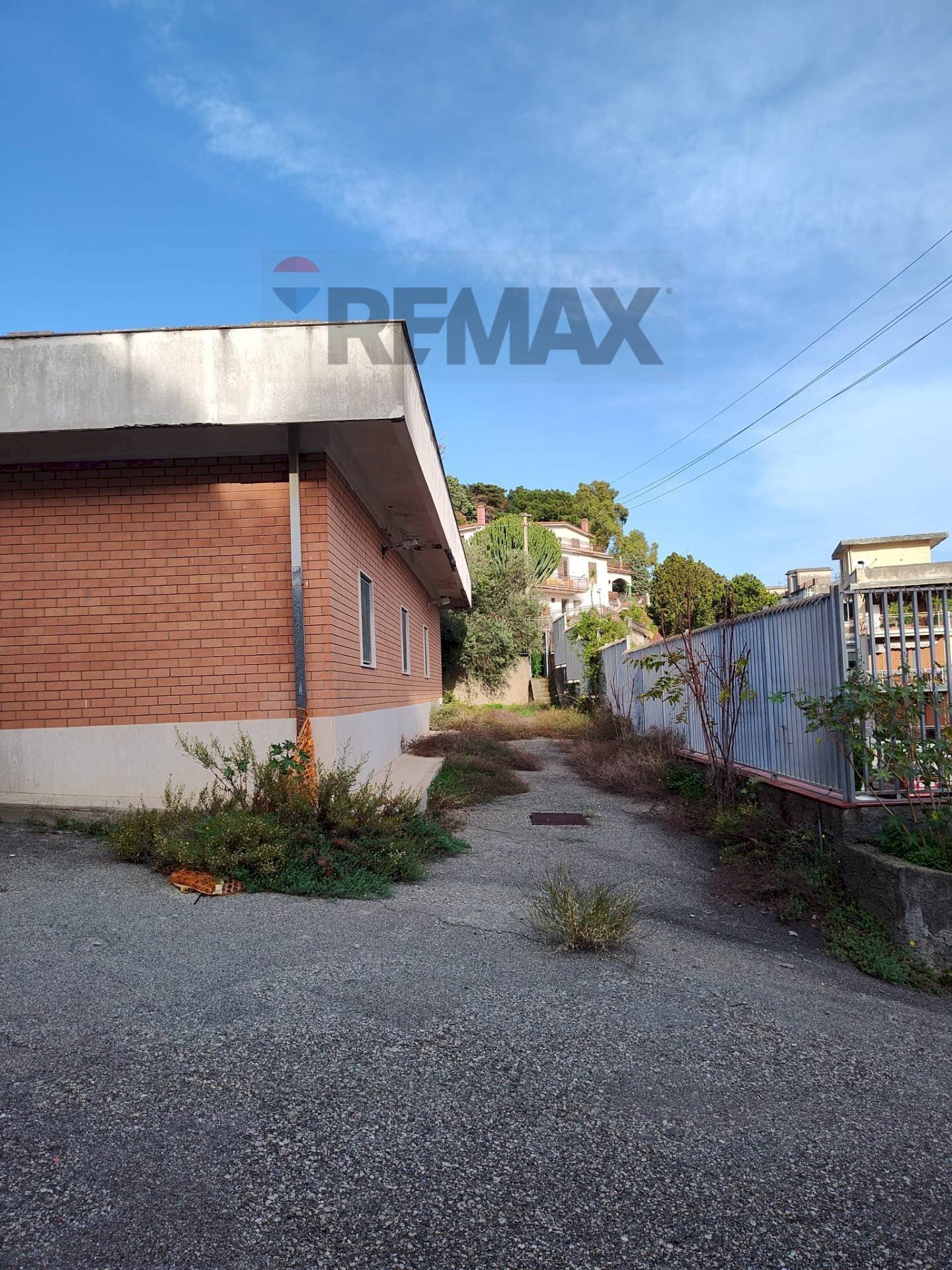 Casa all\'aperto - Capannone Strada Privata - Località Pace
 
snc, Messina - foto 2