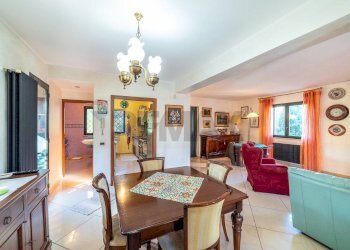 Sala da pranzo - Villa Via XXI Aprile, Aci Castello - photo 18