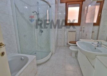 Bagno - Trilocale via Matteotti
 
25, Arese - foto 17