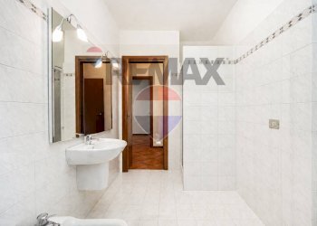 Bagno - Trilocale via Gemona
 
4, Cernusco sul Naviglio - foto 10