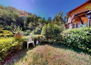 Giardino - Villa Via Versona
 
267, Camaiore - foto 1