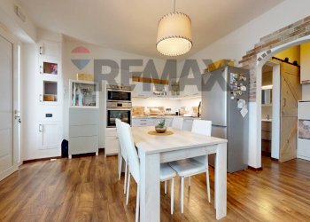Sala da pranzo - Three-room apartment Viareggio - photo 4