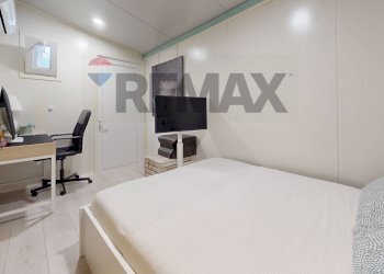 Camera / camera da letto - Three-room apartment Viareggio - photo 12