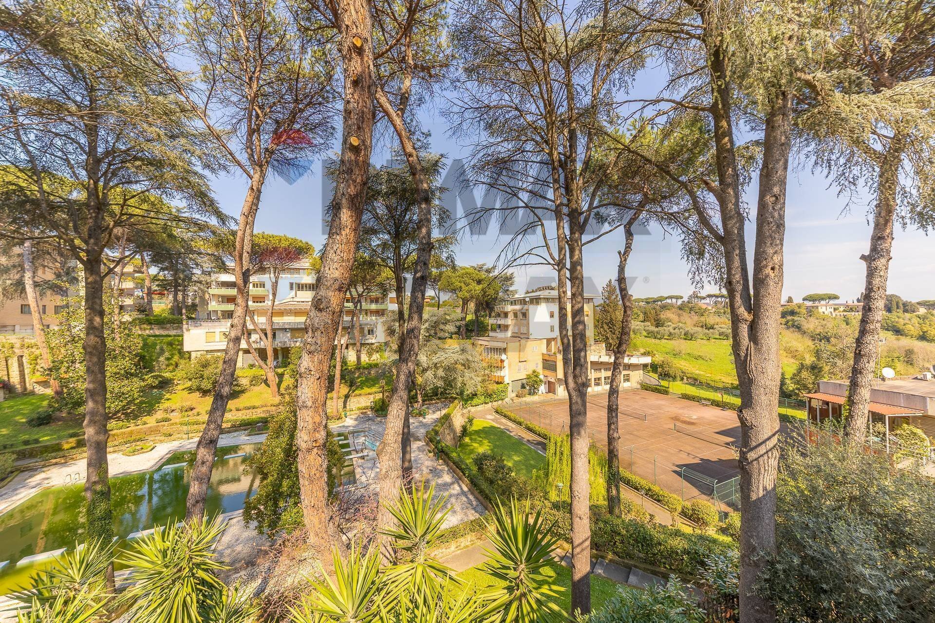 Giardino - Villa Via Cassia
 
1172, Roma - foto 1