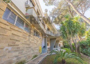 Edificio all\'aperto - Villa Via Cassia
1172, Roma - foto 103
