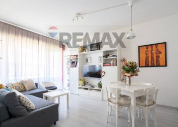 Sala da pranzo - Bilocale Via Bocca Trabaria
 
17, Fano - foto 9