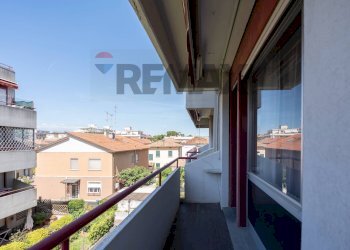 Balcone - Bilocale Via Bocca Trabaria
 
17, Fano - foto 21