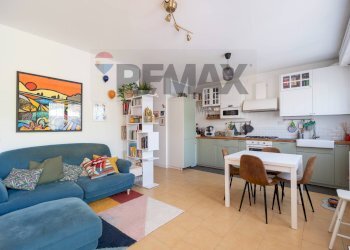 Sala da pranzo - Three-room apartment Via di Villa Giulia
 
39, Fano - photo 3