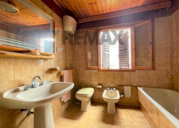 Bagno - Casa semi indipendente Via Sobborgo
 
14, Poggio San Marcello - foto 15