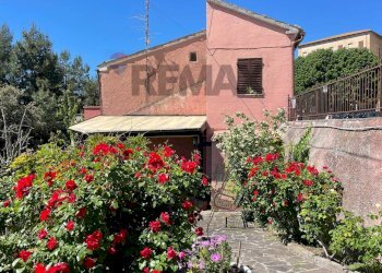 Casa all\'aperto - Casa semi indipendente Via Sobborgo
 
14, Poggio San Marcello - foto 18