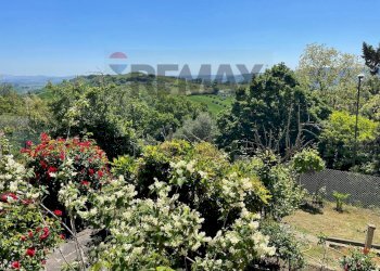Vista delle montagne - Casa semi indipendente Via Sobborgo
 
14, Poggio San Marcello - foto 24
