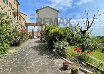 Casa all\'aperto - Casa semi indipendente Via Sobborgo
 
14, Poggio San Marcello - foto 25