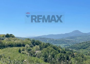 Vista delle montagne - Casa semi indipendente Via Sobborgo
 
14, Poggio San Marcello - foto 30