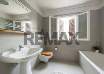 Bagno - Semi-detached house Via Sobborgo
 
14, Poggio San Marcello - photo 23