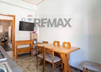 Sala da pranzo - Casa indipendente Via Bovio
 
74, Cupramontana - foto 7