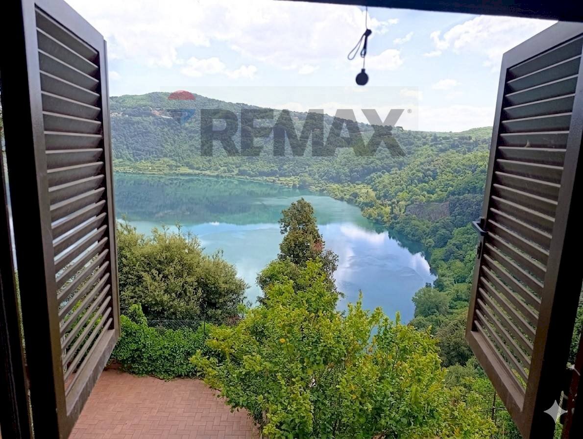 Vista dell\'acqua - Two-room apartment via dei magazzini
 
15, Genzano di Roma - photo 1