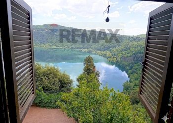 Vista dell\'acqua - Bilocale via dei magazzini
 
15, Genzano di Roma - foto 1