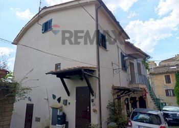 Casa all\'aperto - Bilocale via dei magazzini
 
15, Genzano di Roma - foto 4