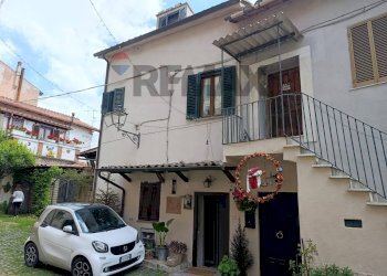 Casa all\'aperto - Bilocale via dei magazzini
 
15, Genzano di Roma - foto 10