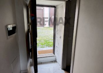 Hall / corridoio - Bilocale via dei magazzini
 
15, Genzano di Roma - foto 22